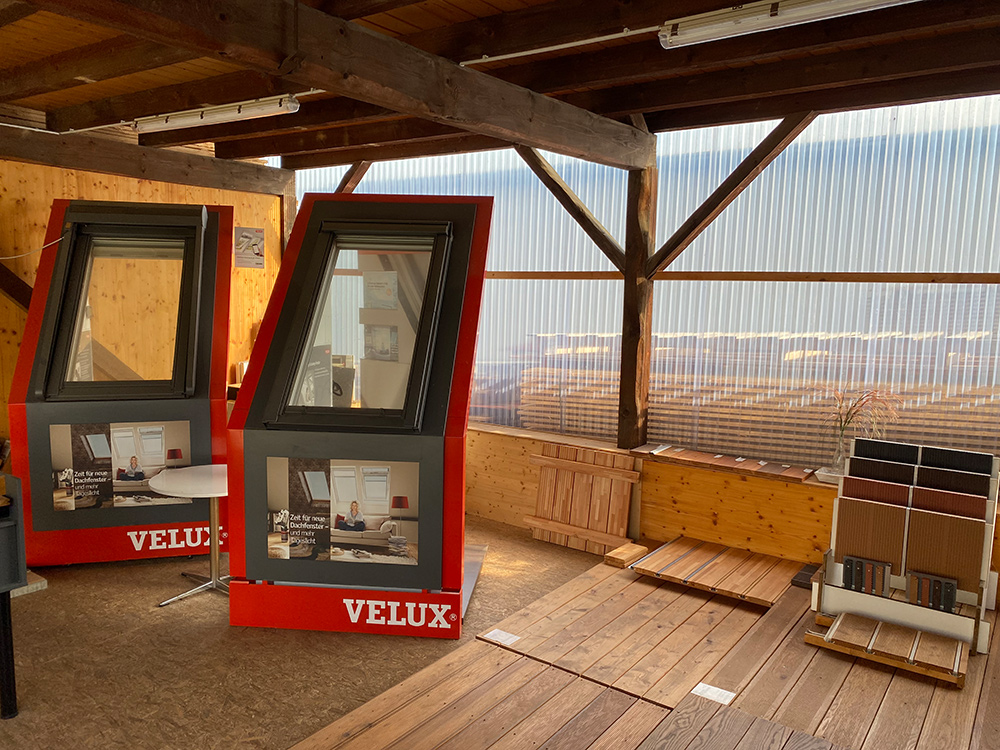 Ausstellung von Himmel & Weiss in Sulzfeld Fenster und Terrassendielen von Himmel & Weiss